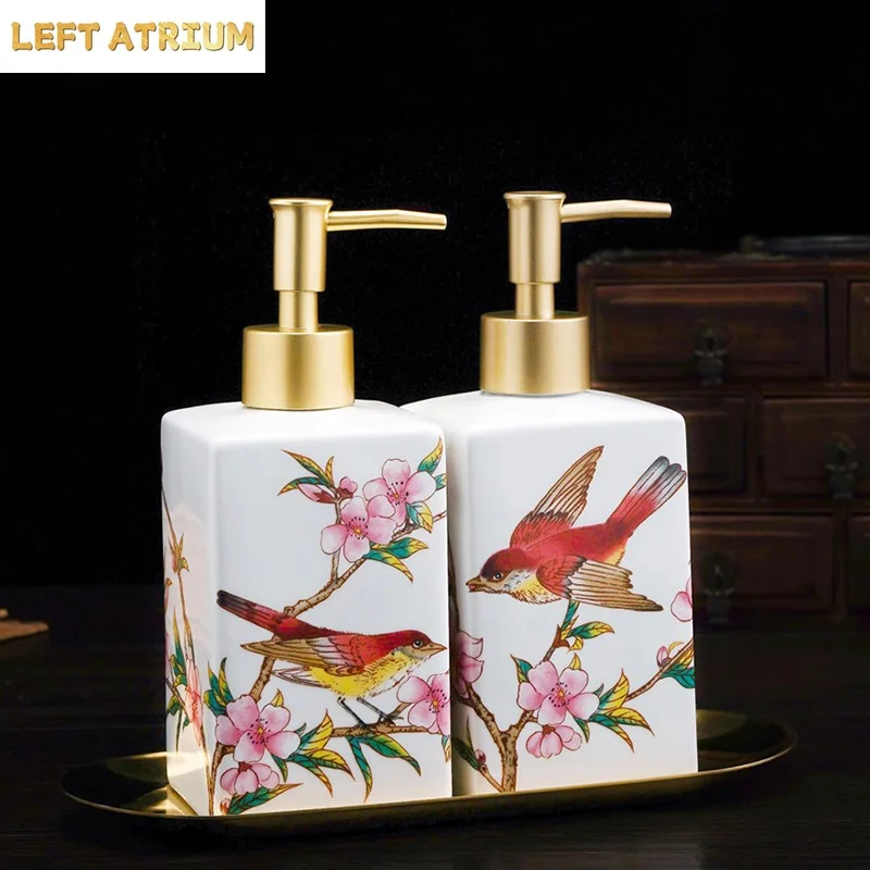 High Value Retro Ceramic Bath Lotion Bottle Press Type Lotus Bathroom Shampoo Dispenser Hotel Shampoo Bottle Bathroom Supplies