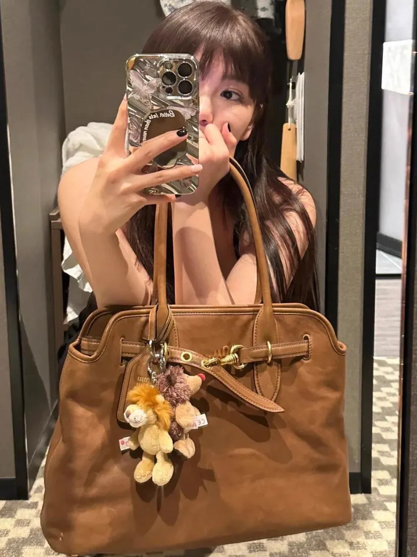 

Large Capaci oulder Tote Bag 2025 Autumn Winter New Sle Miu Series Commuter Bag Soft Leather Handbag for Men And Women