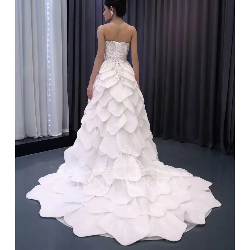 Abito da sposa di lusso con paillettes sul retro con lacci in cristallo senza maniche con scollo a cuore Abiti Da Sposa personalizzabile