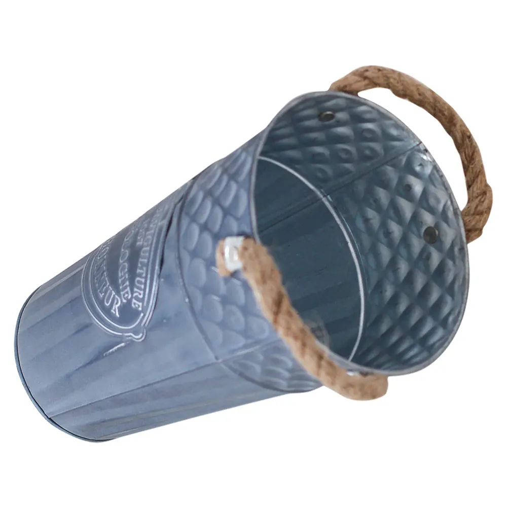 

Metal Vintage Flower Bucket Rustic Iron Vase with Handle for Flower Arrangement Table Centerpiece Home Garden Decoration