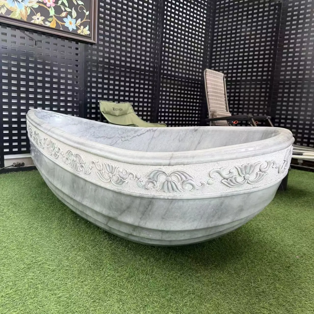 Luxury Stone Baths,Factory Custom Grey Marble Carved  standing Bathtub Oval Floral Acanthus Relief Stone Tub Luxury Villa Hot