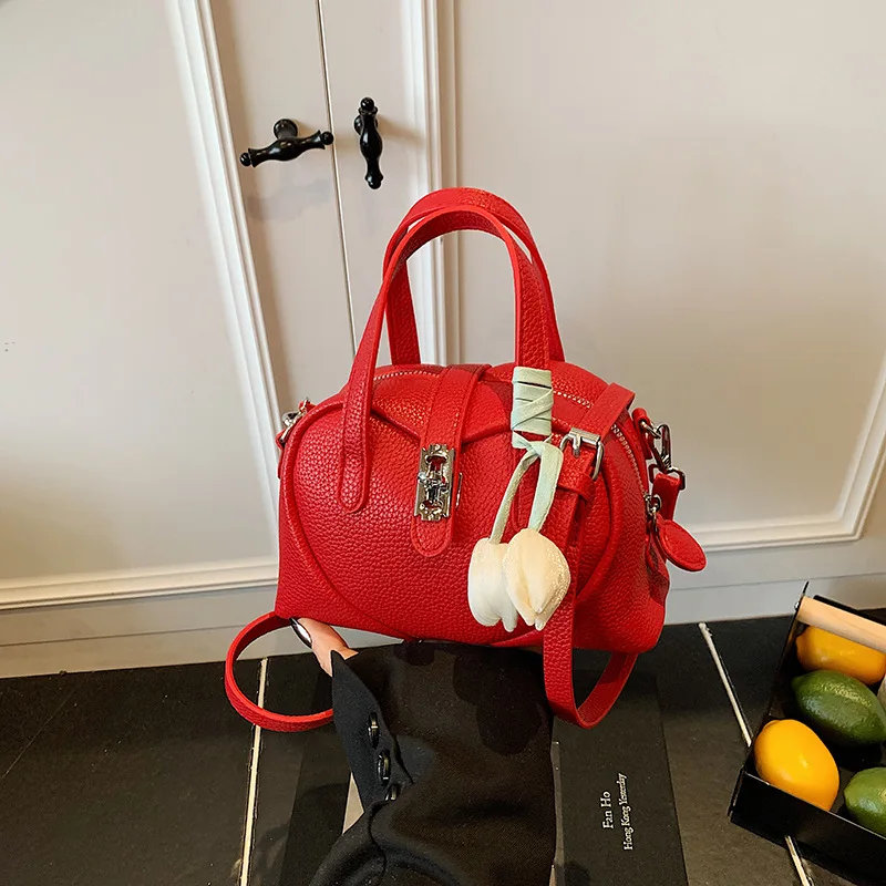 

New Peach Heart Pillow Bag Women's Simple Hand Bag Fashion Messenger Bag Versatile Commuter Bag