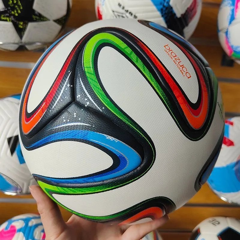 2014 Football Men Women Professional Size 5 PU Futbol Kids Outdoor Sports Training balls High Quality Adult Team Soccer balls