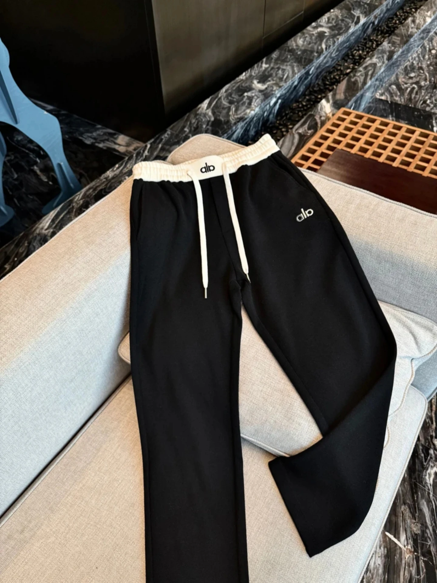 Faionable Casual Straight Leg Pants Men's Versatile Design Heavyweight Sport Sweatpants Autumn New Arrival Polyester Fiber