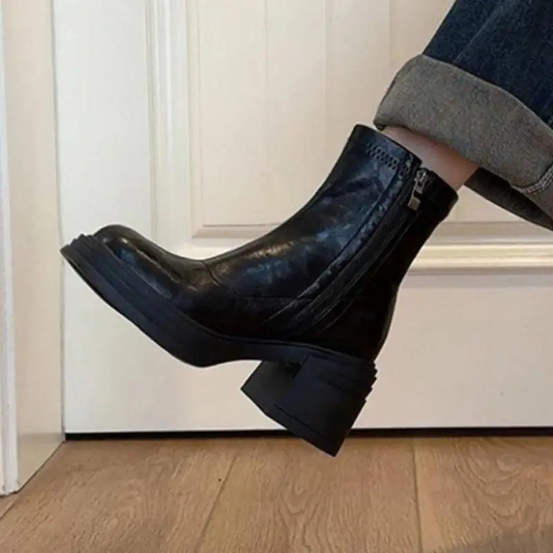 حذاء من الجلد للنساء أحذية عالية الكعب موضة أنيقة أحذية الشتاء مكتنزة فستان أحذية الثلوج الحفلات ماركة مضخات بوتاس موهير