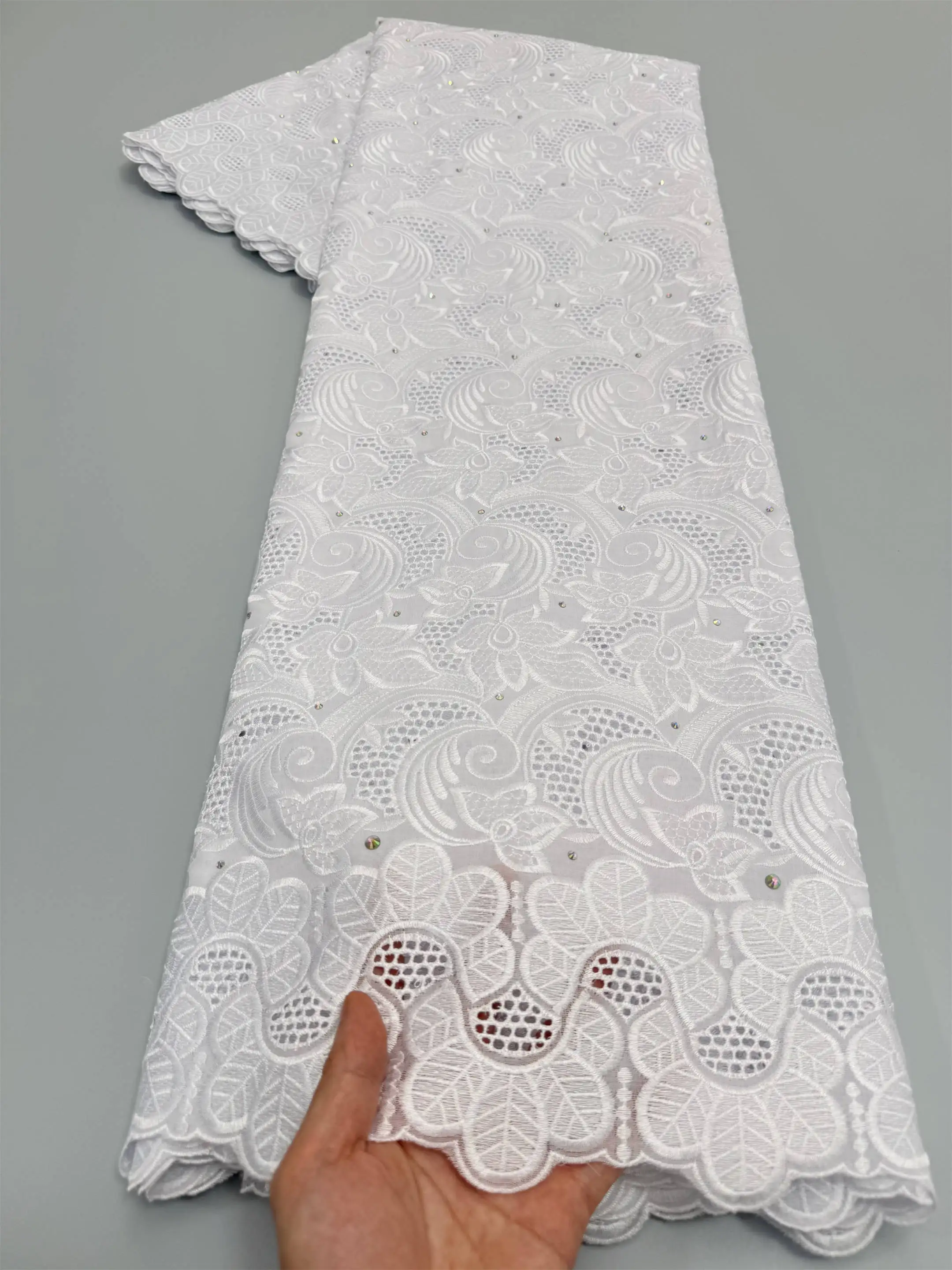 5 Yards Hochwertige bestickte afrikanische Spitze, original österreichische Baumwolle, 100 % Voile-Stoff für Zeremonien, reinweiß