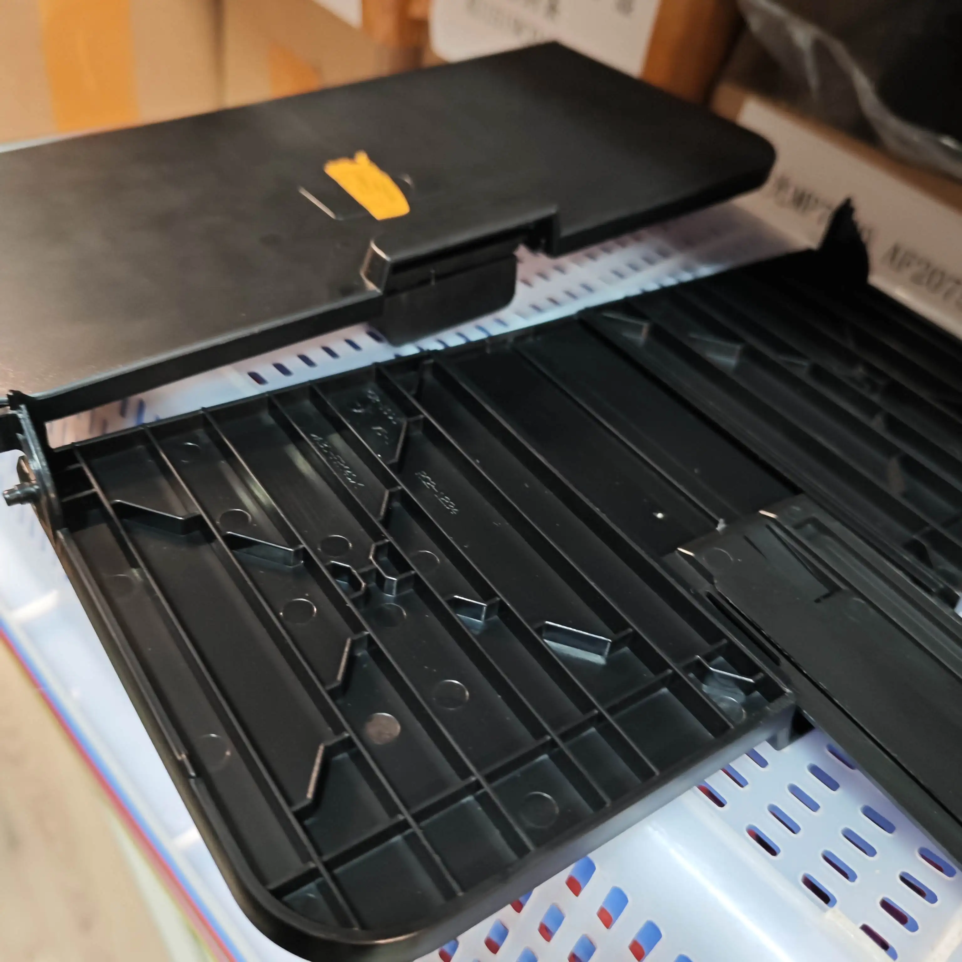 

10PCS RC2-1234 RC2-1211 PAPER DELIVERY TRAY ASSEMBLY for HP P1005 P1006 P1007 P1008 P1102 P1102w P1106 P1108 1102W