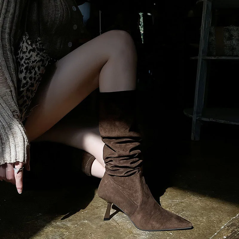 Elegant stiletto-heeled women's boots retro pleated long-tube pile boots 2026 Winter new sexy pointed skinny boots female