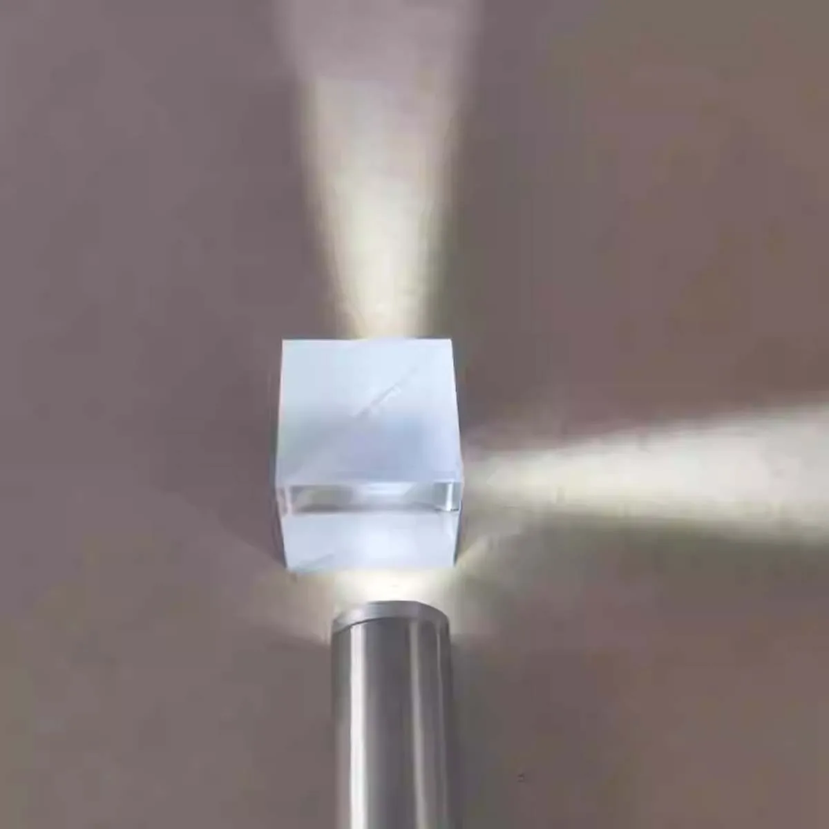 Glued Beam-splitting Prism Teaching Instrument Semi-transparent Semi-reflective 5:5 Beam-splitting Prism