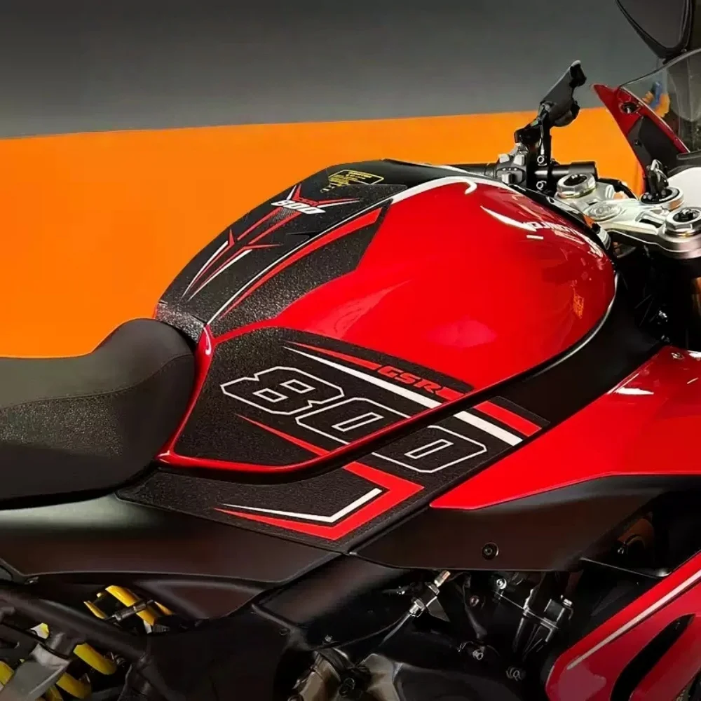 For QJMOTOR SRK800RR print anti-wear and anti-slip fuel tank sticker, fishbone sticker, protective sticker, and decal.
