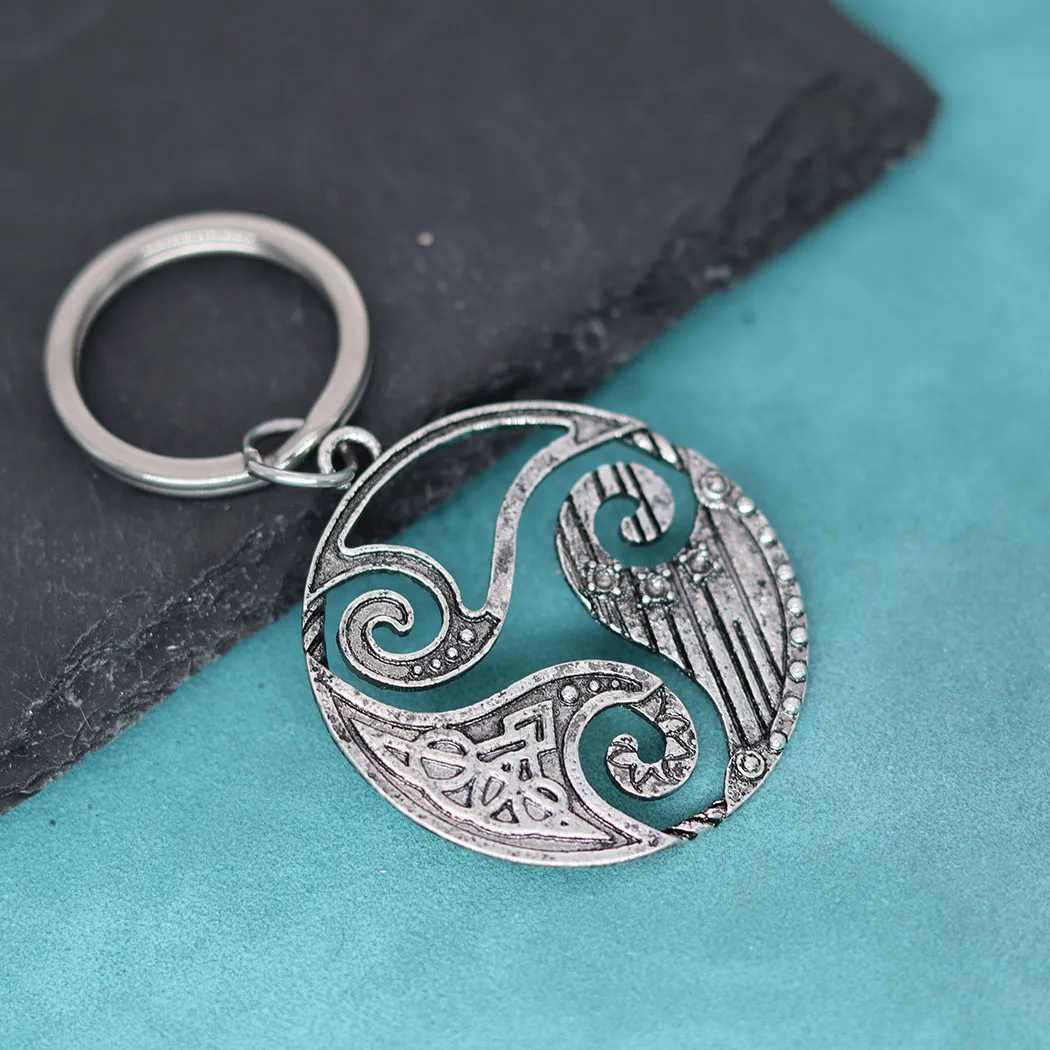 Punk Spiral Triskele Pendant Keychain For Men Women Viking Key Chains Vintage Celtic Jewelry Amulet