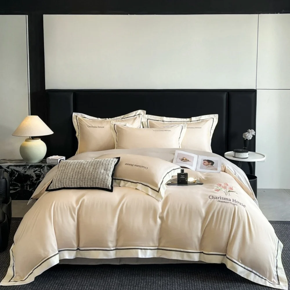 

Light Luxury Bedding Set Satin Silk Bed Cover Bed Sheet Pillowcase Queen/King Silky Four-Piece Sets High-Grade Duvet Cover Set