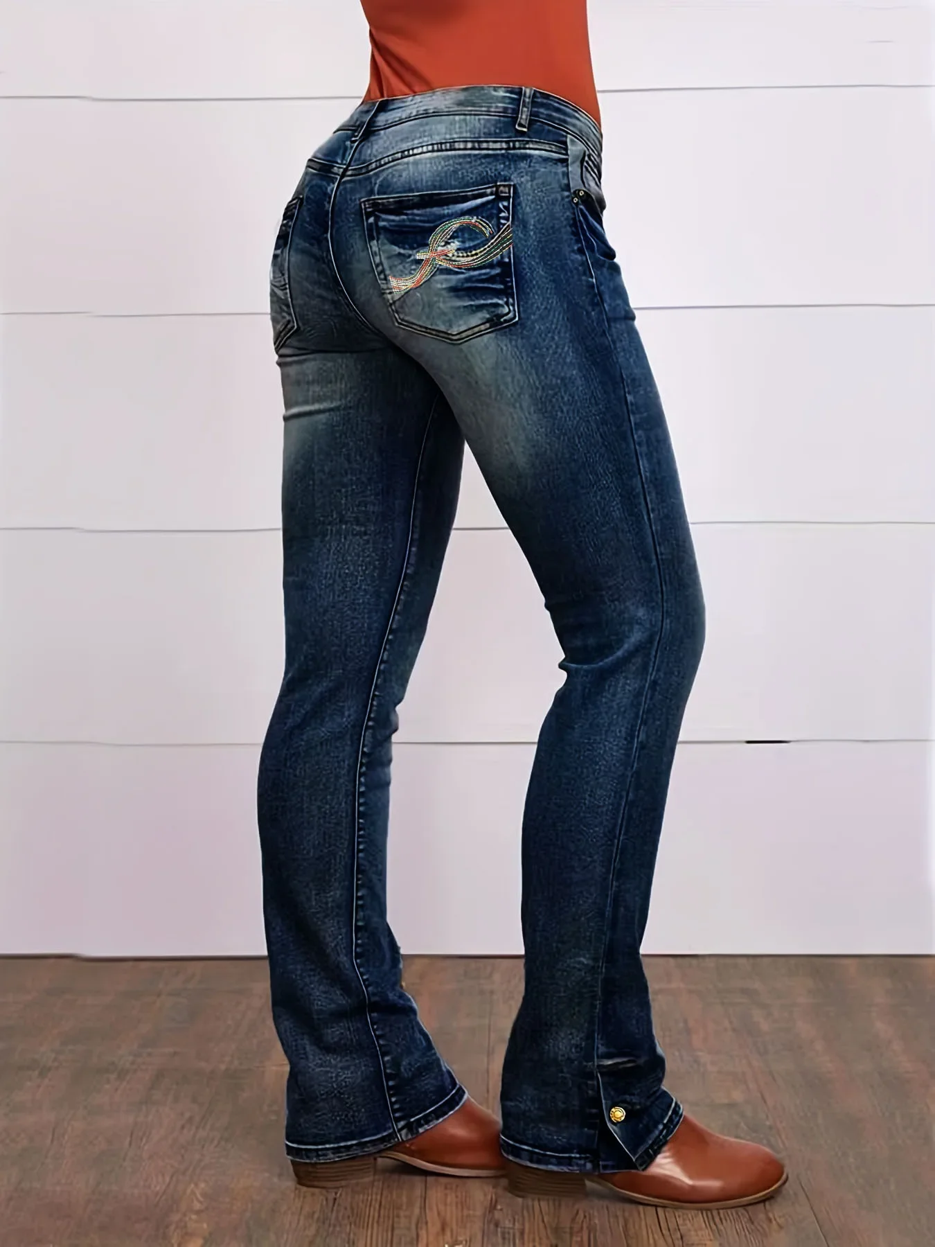 Jeans donna pantaloni dritti strappati tasche a vita bassa cerniera con bottoni Fly pantaloni Casual in Denim con ricamo Vintage a figura intera