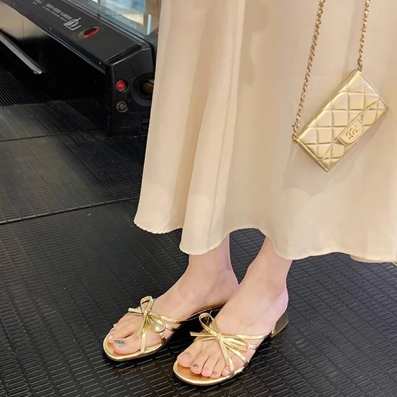 

Туфли на низком каблуке с бантом-бабочкой, Искусственная резина, низкий каблук с бантом-бабочкой