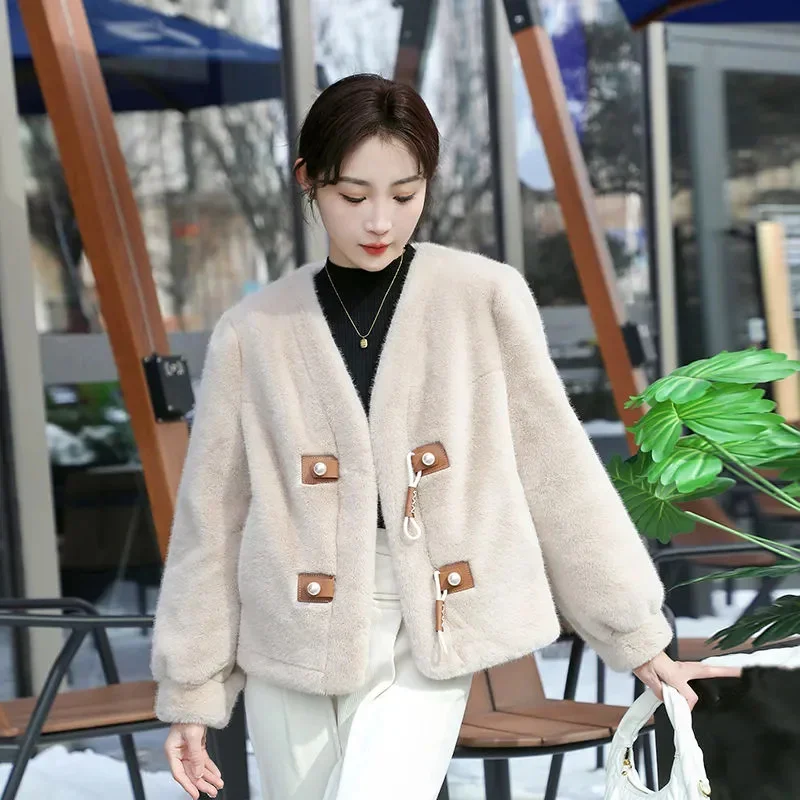 Pop 2024 Spring And Autumn Women Lazy New Eco Friendly Mink Fur Retro Coat Chinese Loose Fit Coat Fashionable Pearl Buckle Cardi