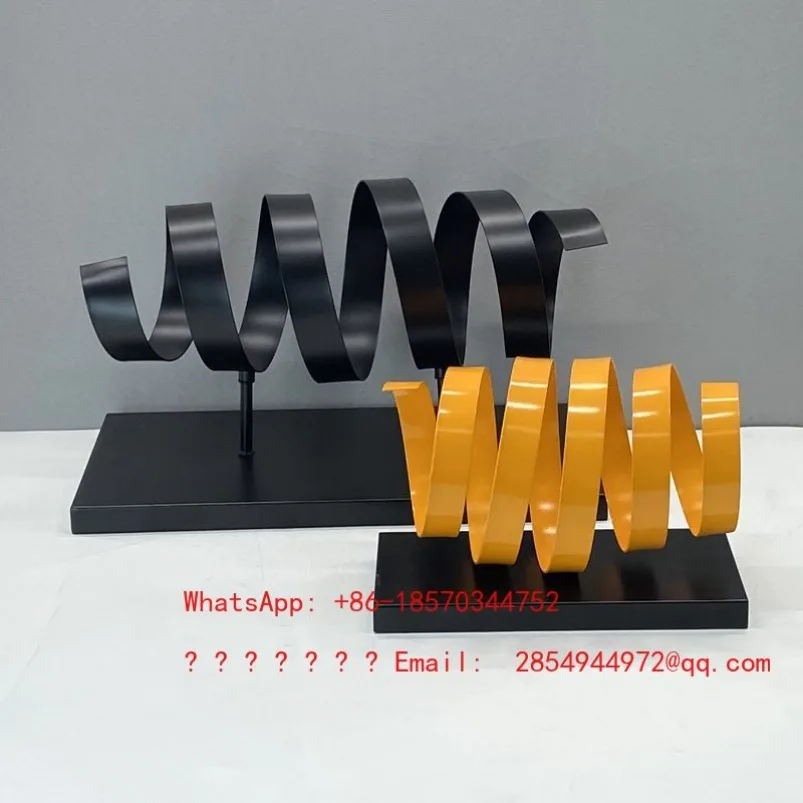 Simple and Modern European Light Luxury Hollow Spiral Ornament Study Soft Decoration