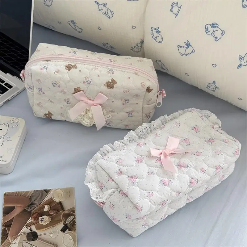 Urocza Kosmetyczka z Koronką w Kształcie Misia, Serca i Kokardy, Duża Pojemność, Przenośna Damska Torebka Podróżna, Dziewczęca Torba do Przechowywania Kosmetyków