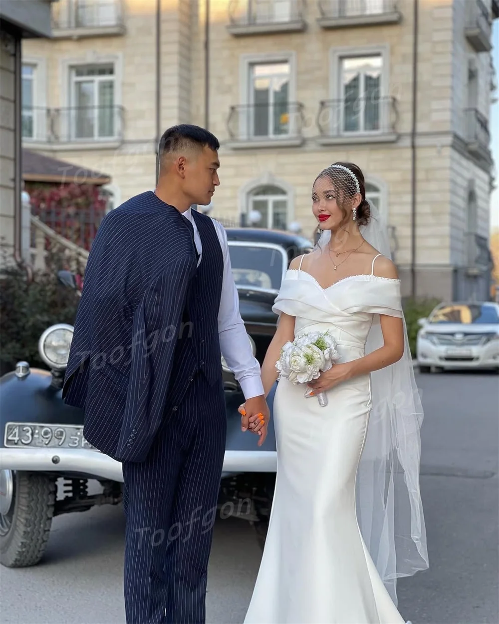 Toofgon Elegant Off Shoulder Mermaid Wedding Dresses Matte Satin Spaghetti Straps Bride Gown Long Train Beaded Beach Bridal Gown