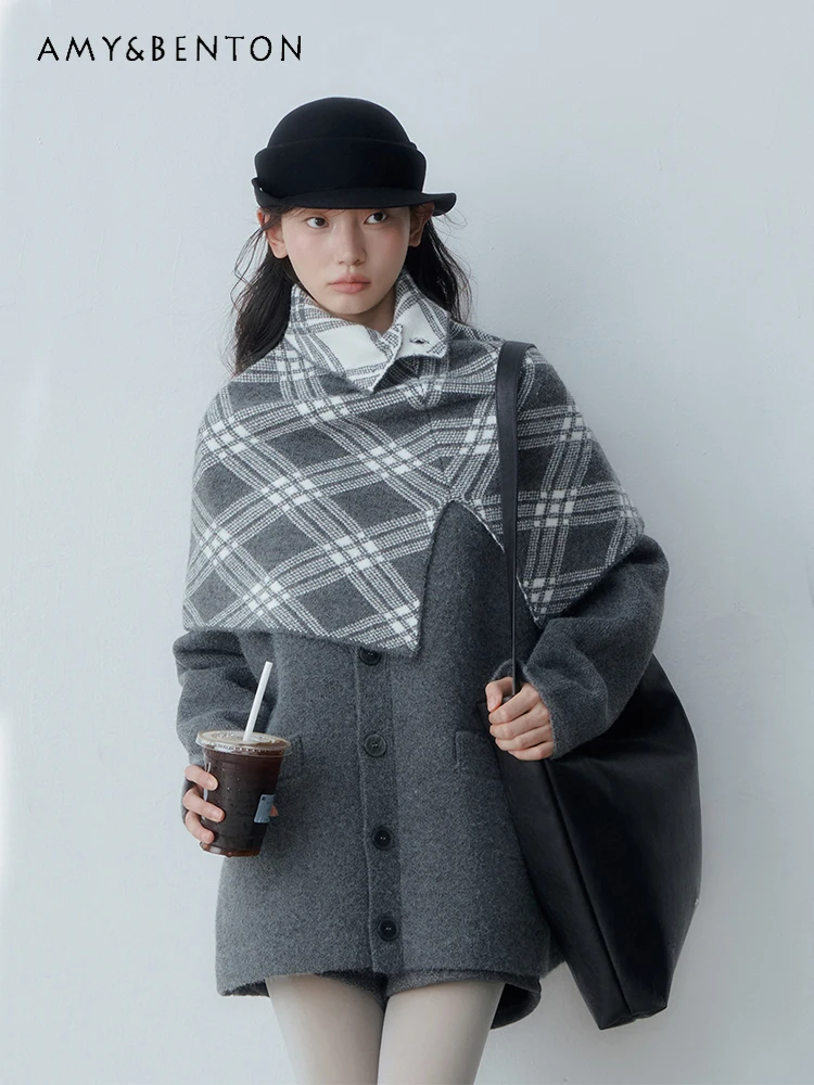 

2025 Women's Autumn Winter French Retro Style Gray White Plaid Turn-Down Collar Short Versatile Split Knitted Shawl