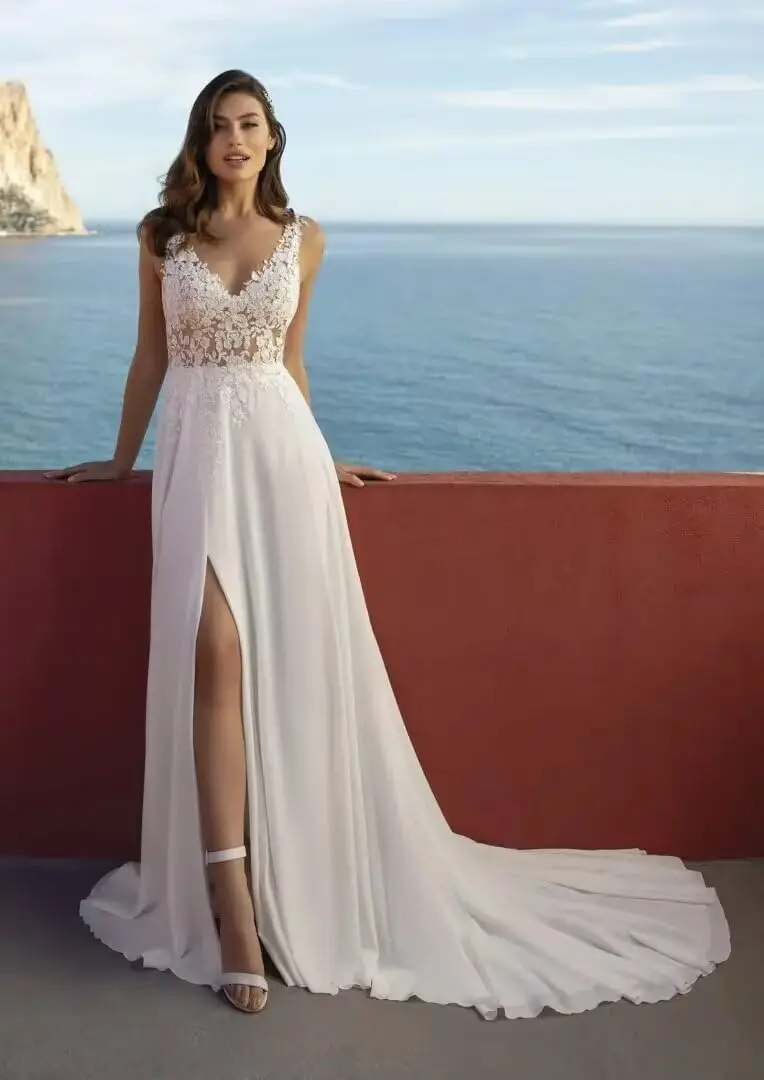 Women's Beach Wedding Dresses for Bride Long Lace Bridal Gowns for Women
