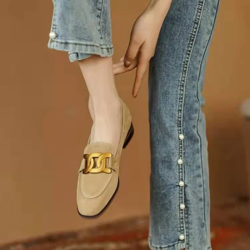 Vintage Slip on Loafers 2022 New Spring Autumn Women Metal Decoration Round Toe Flat Shoes Comfortable Ladies Shoes Female Shoes