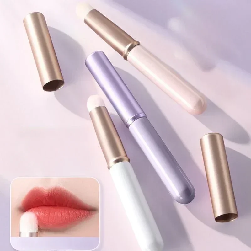 Round Head Lip Brush with Cap Lip Stain Brush Mini Portable Traveling Lipstick Brush Short Handle Professional Concealer Tools