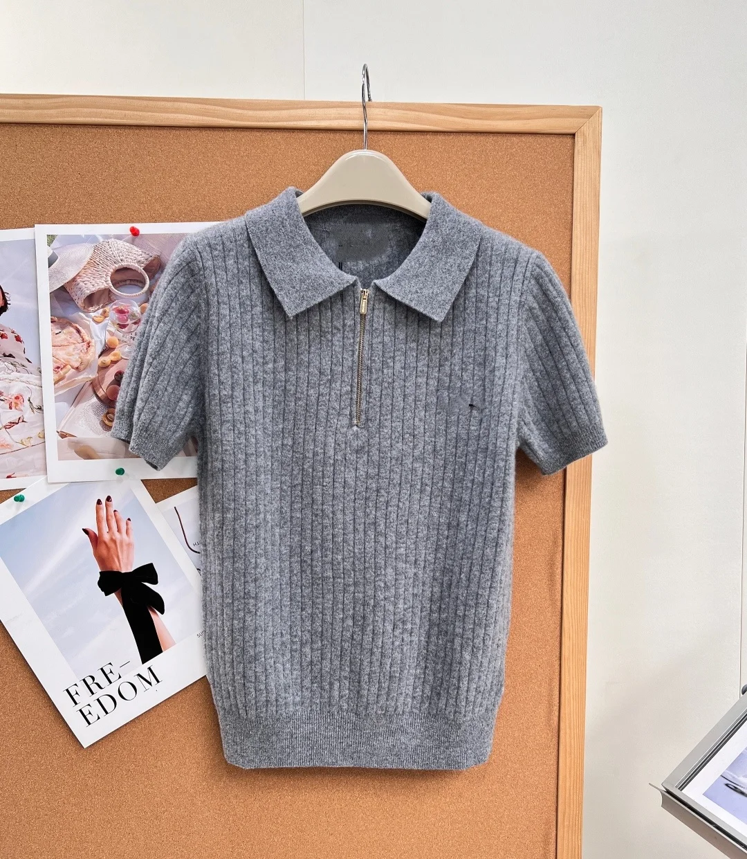 2026 New Knitted Short Sleeve - Floral Check Gray - Collar + Half Open T-shirt