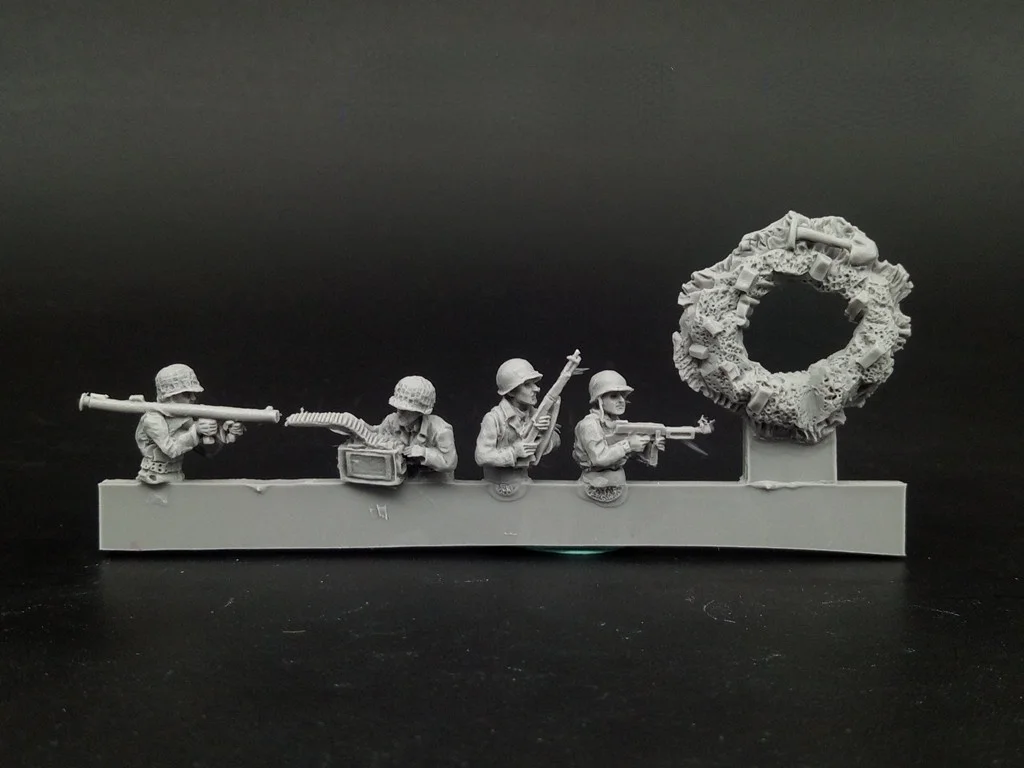 1/72 Scale Die-cast Resin Figure Of US Soldiers In (including Trenches) Model Bottle Set Diorama (unpainted)