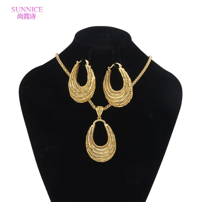 Fashion Dubai Jewelry Sets 18K Gold Plated Copper Earrings Pendent Necklace For Women Romantic Sets Daily Wear Party Gift