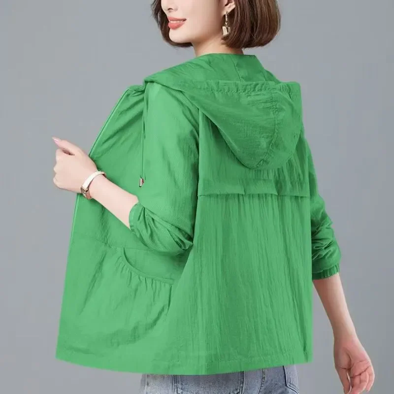 

Sunscreen Clothes Women Hooded Summer New Fashion Pocket Zipper Thin Jacket Female Mom Short Tops Casual Loose Outerwear B1212