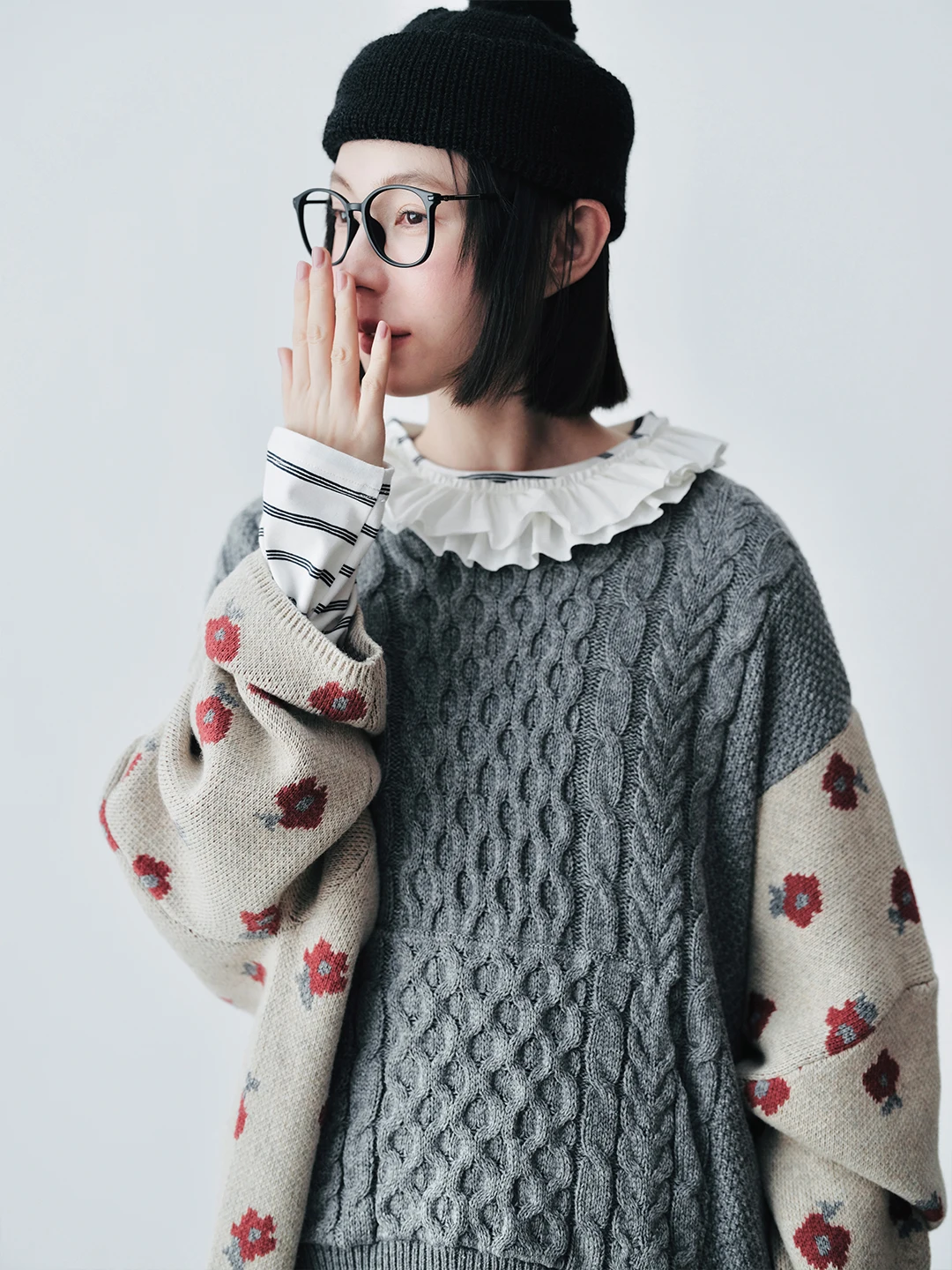 IMAKOKONI original design autumn and winter long sleeved knitted flower warm sweater for women 244795