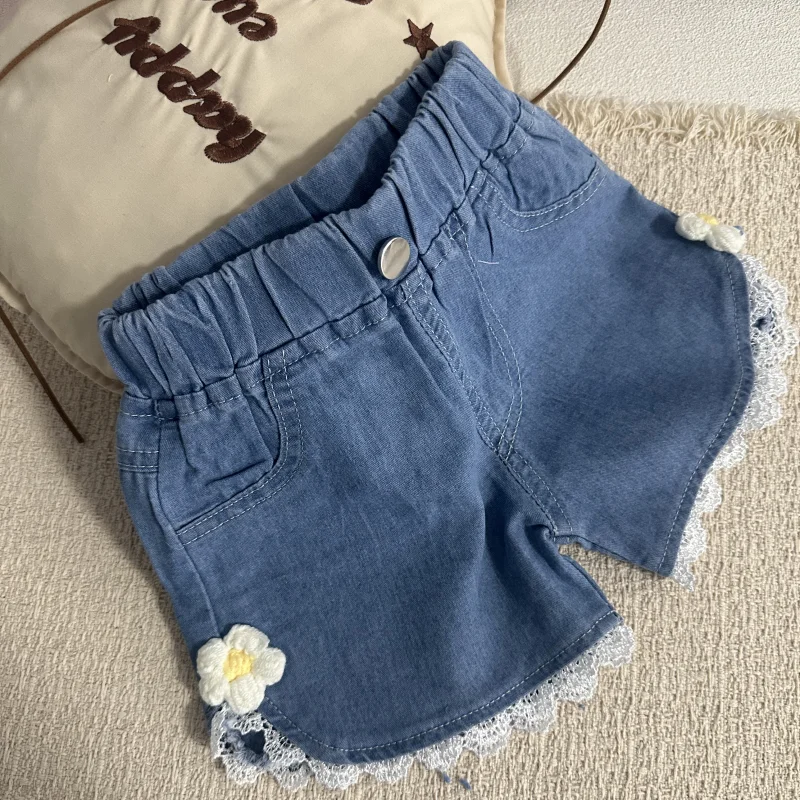 2026 Summer 2-7Y Girls Floral Denim Childrens Shorts Lace Trim Elastic Waist Baby Trousers Casual Korean Style Kids Short Jeans