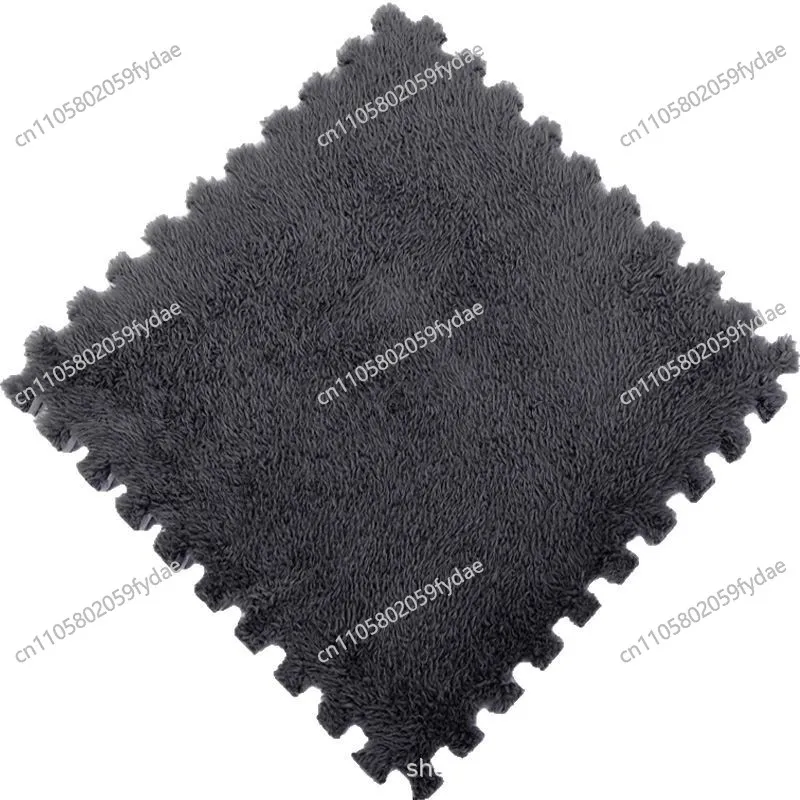 spliced with carpets, the bedroom is fully laid room  square, floor mat  matted, the bedside blanket is bay window