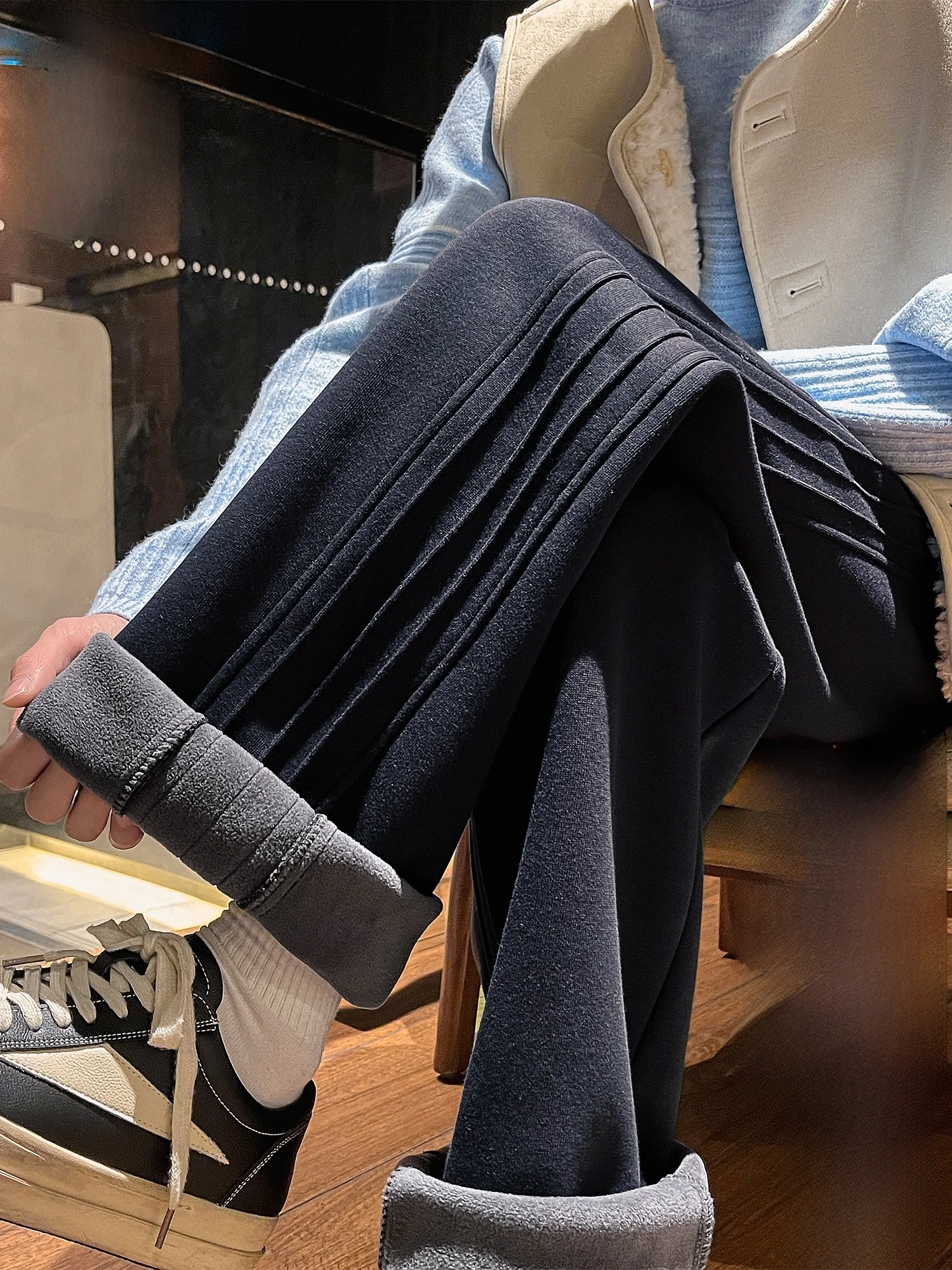 

PaulFrank Men's Casual Thiened Knitted Fce Lined Drapey Straight Leg Pants Comfortable Loose Fit Winter Leisure Trousers