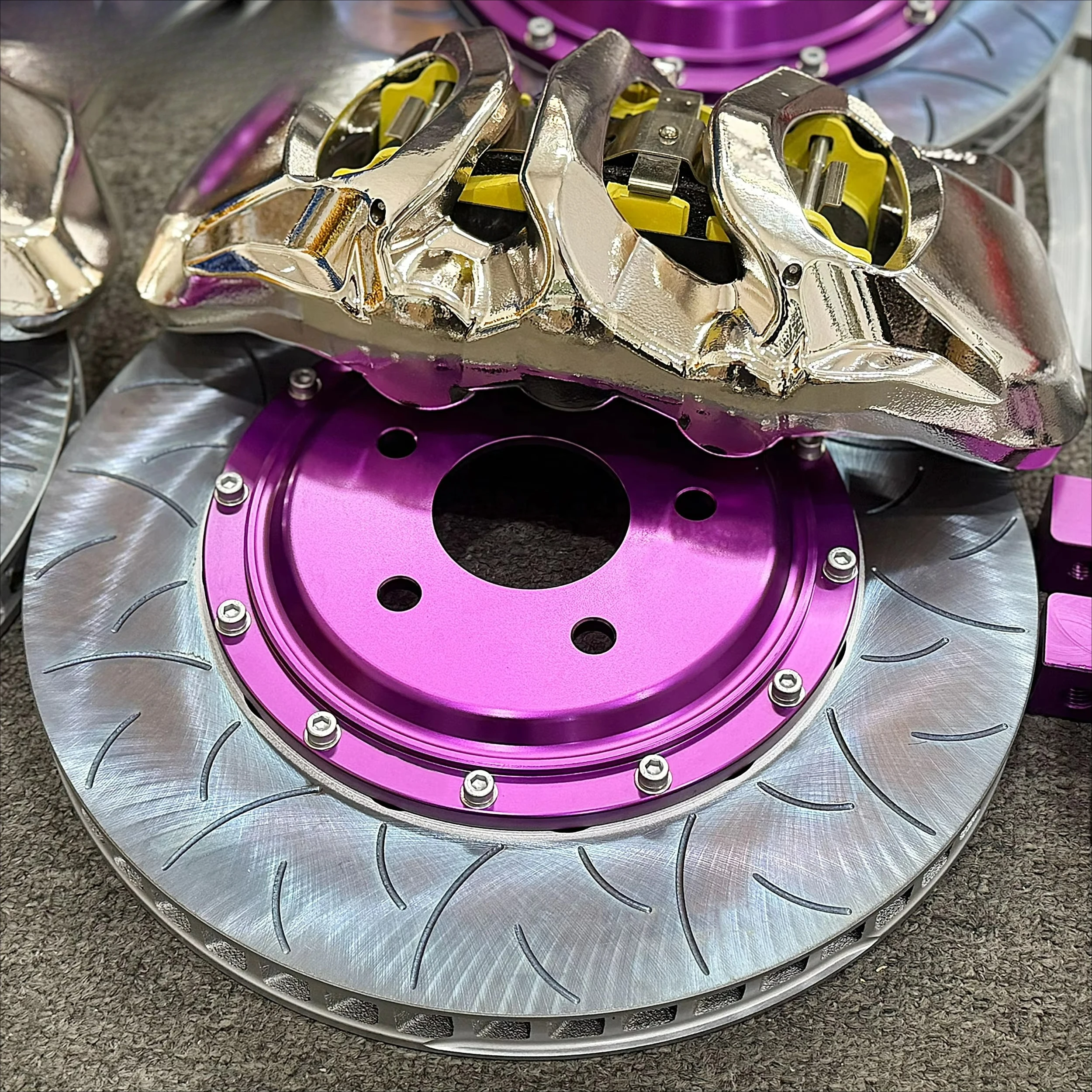 OEM Quality HT250/G3000/G3500 Material 2 Piece Floating Rotor Big Brake Kit for Corvette C7 C8 Silverado 1500