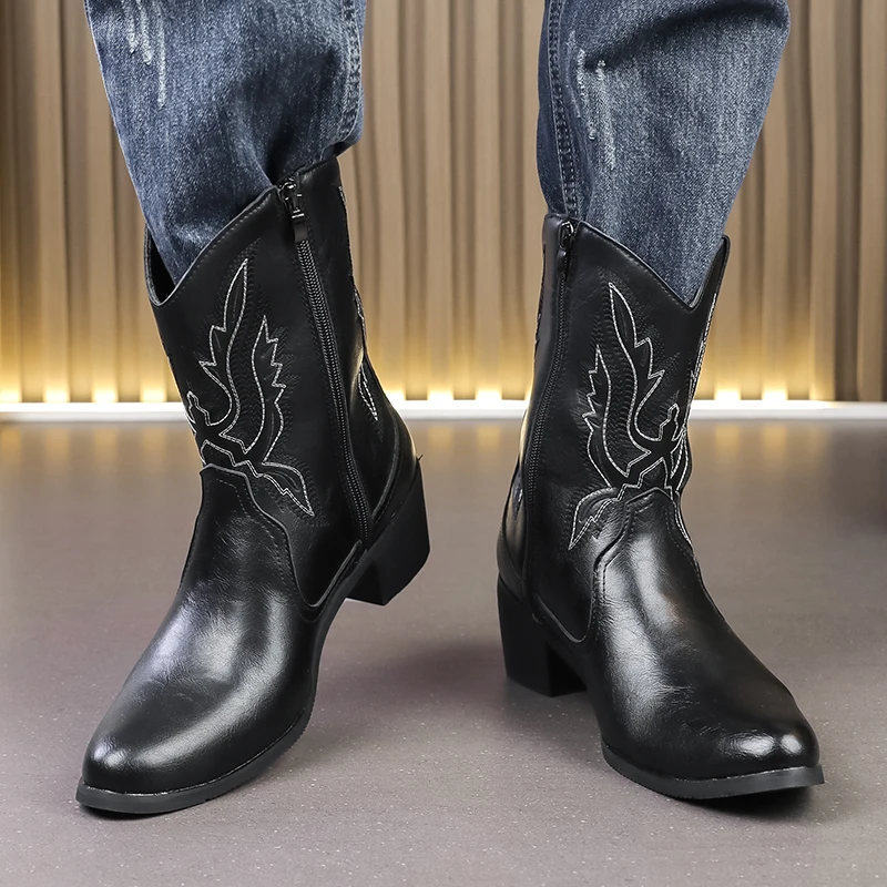

Осенне-зимние новые ковбойские сапоги в стиле вестерн, мужские уличные рыцарские сапоги с острым носком и цветочной вышивкой на боковой молнии