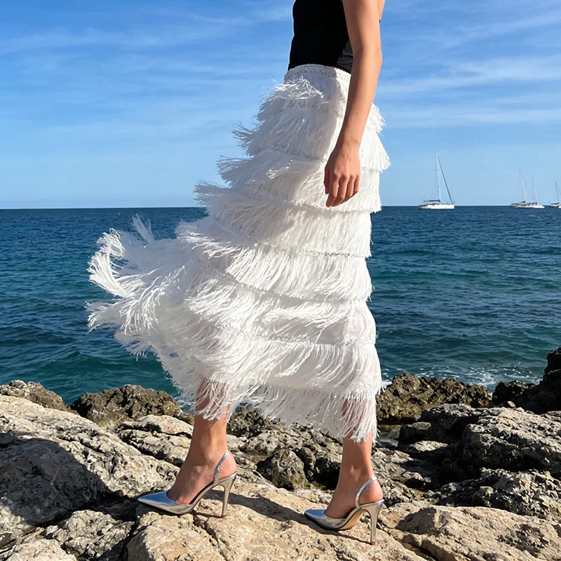 QMQA Fashion Women's Elegant Tassel Skirts High Waist Solid Color Slimming Cake Skirt 2026 Female Vacation Style New QM1108