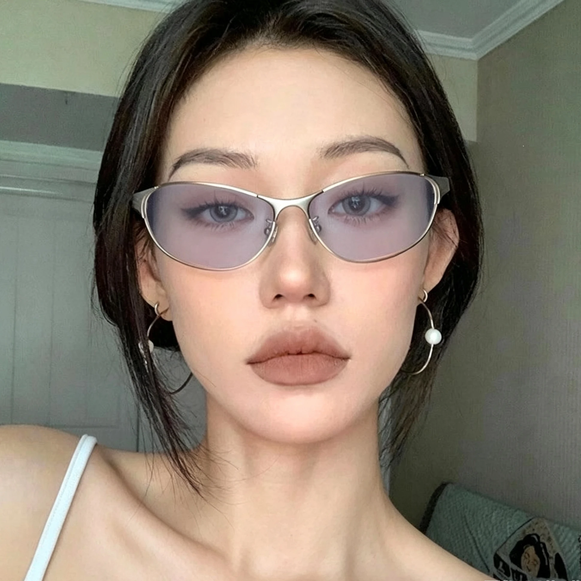 Vintage Metal Sunglasses Women Luxury Brand Glasses Trendy Women's Y2K Punk Sun Glasses Summe Travelling Eyewear