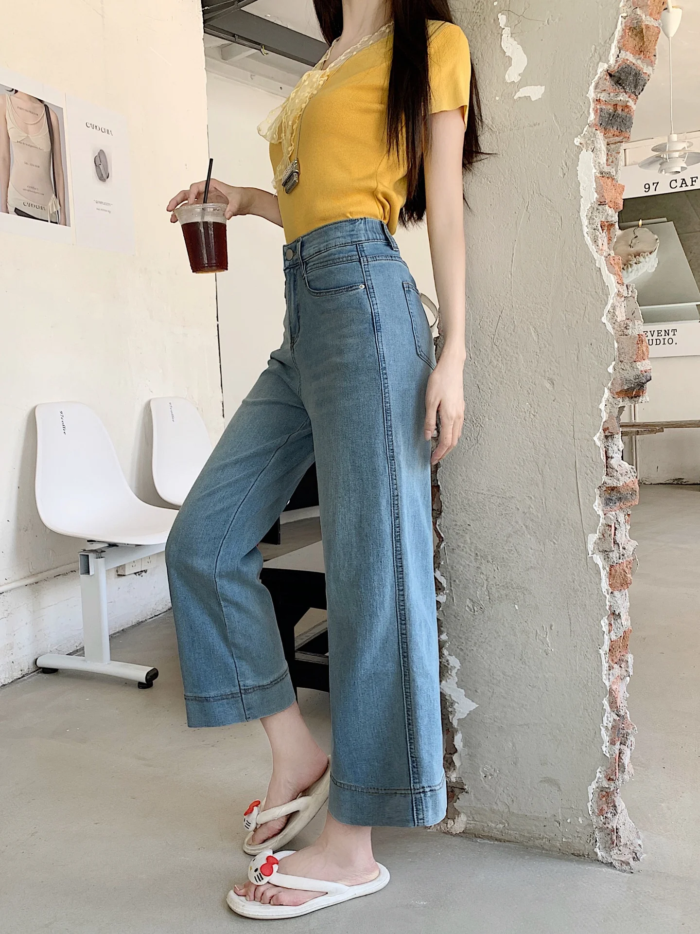 Niebieskie jeansy damskie z prostymi nogawkami, cienkie spodnie z szerokimi nogawkami, wysoki stan, wyszczuplające, zwiewne, długość 7/8, obcisła wersja, casualowe, dżinsowe.