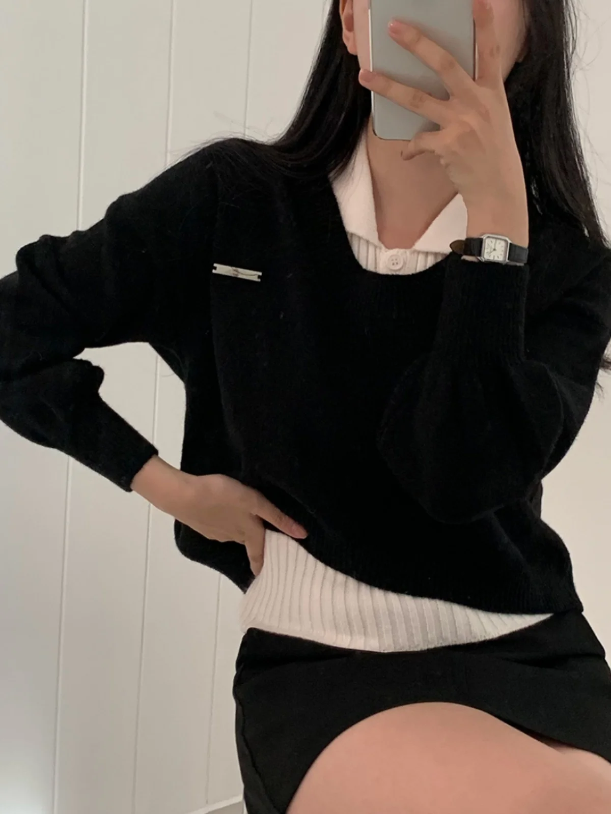 طقم نسائي جديد للخريف يتكون من سترة فضفاضة بدون أكمام وطبقة سفلية بتصميم عتيق وياقة مقلوبة