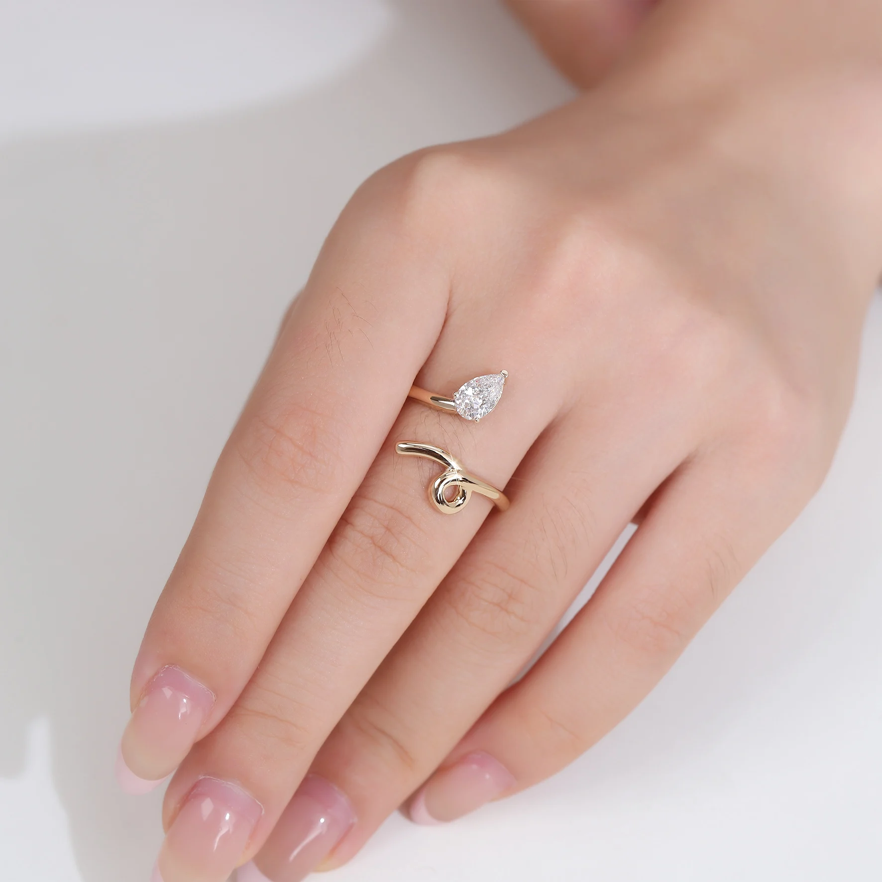 Anello regolabile serpente provenzale 18KGold 1ct Taglio a pera IGI E/VS1 Anello con diamanti coltivati in laboratorio Anelli animali alla moda Personalizzati personalizzati