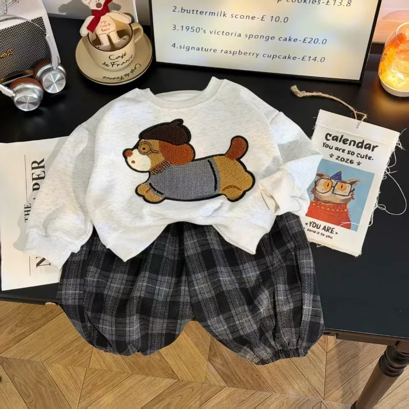 RAISE Herbst-Winter-Kinder-Jungen-2-teiliges-Kleidungsset mit Hundemotiv, Sweatshirt-Set für Jungen, lockere Hose mit Leoparden- und Karomuster, Baby-Jungen-Outfit – Detail 2