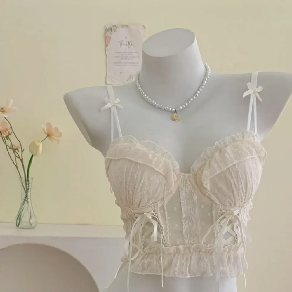 Hot Selling Sweet Lace Brassiere Set Small Chest Support Ruffle Mesh Cross Tie Design Ladies Underwear Suit Soft Skin Friendly