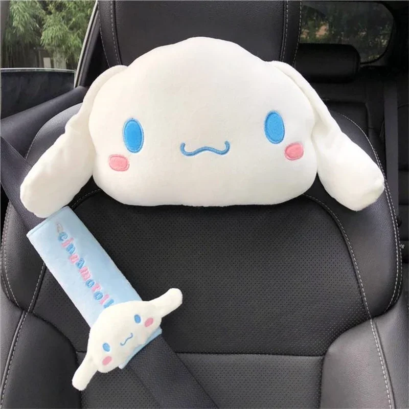 Sanrio น่ารัก Cinnamoroll Headrest เข็มขัดนิรภัยกลับเบาะเก้าอี้คอสนับสนุนรถที่นั่ง Decor สุนัขสีขาวโยนหมอนของขวัญ