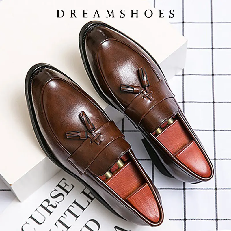 

2025 Leather casual shoes men loafers Luxury Band Slip on male dress shoes leisure style big size 38-47 good Wear-resistant sole