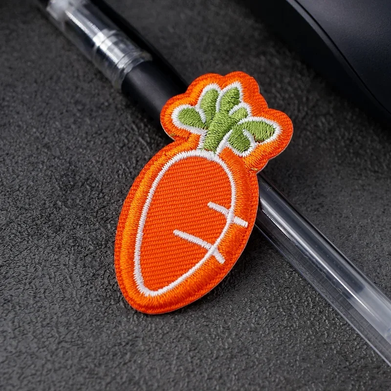 Carrot (Size:3.0X5.5cm) DIY Cloth Badge Embroidered Applique Sewing Patch Clothes Stickers Garment Apparel Accessories