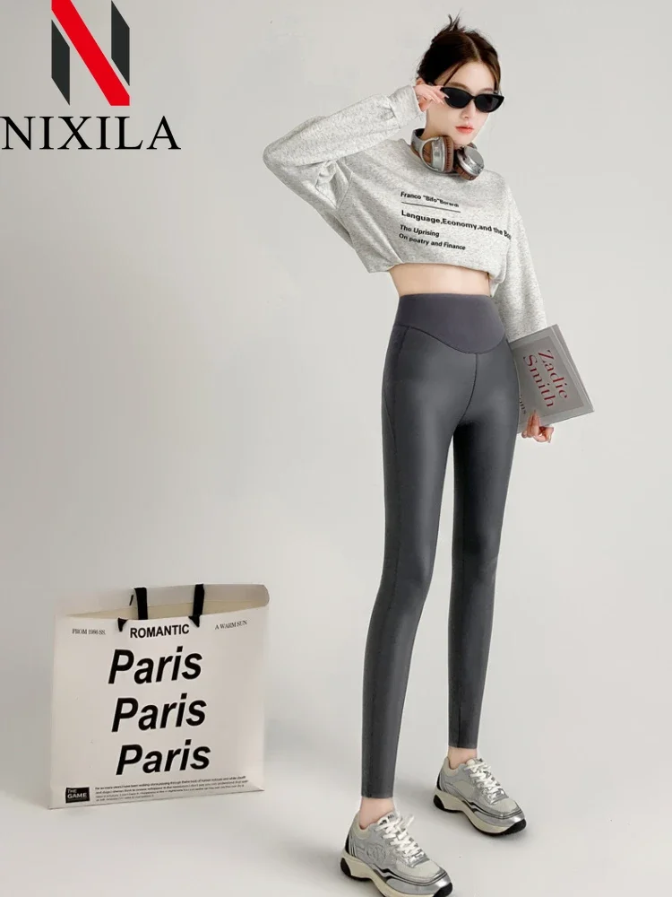 กางเกงเลกกิ้งหนัง PU ขนแกะบางสำหรับผู้หญิงกางเกงเอวสูงกางเกงรัดรูปดันทรงเซ็กซี่สีดำสำหรับฤดูใบไม้ร่วงใหม่เลกกิ้งฟิตเนส