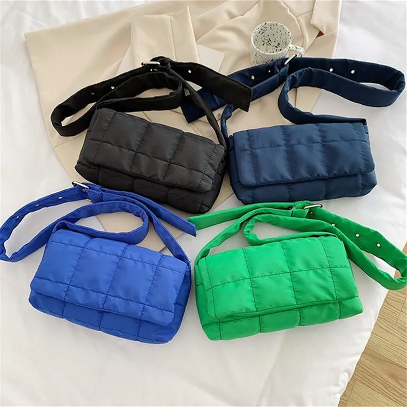 Space Cotton Down Jacket Shoulder Bag with Shoulder Strap Adjustment, Checkered Pattern Small Crossbody Bags for Women Daily Use