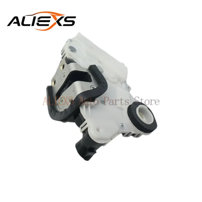 69030-47060 6903047060 Front Right Door Lock Actuator For Toyota Prius Yaris FJ Cruiser Tacoma Avalon 2004-2014