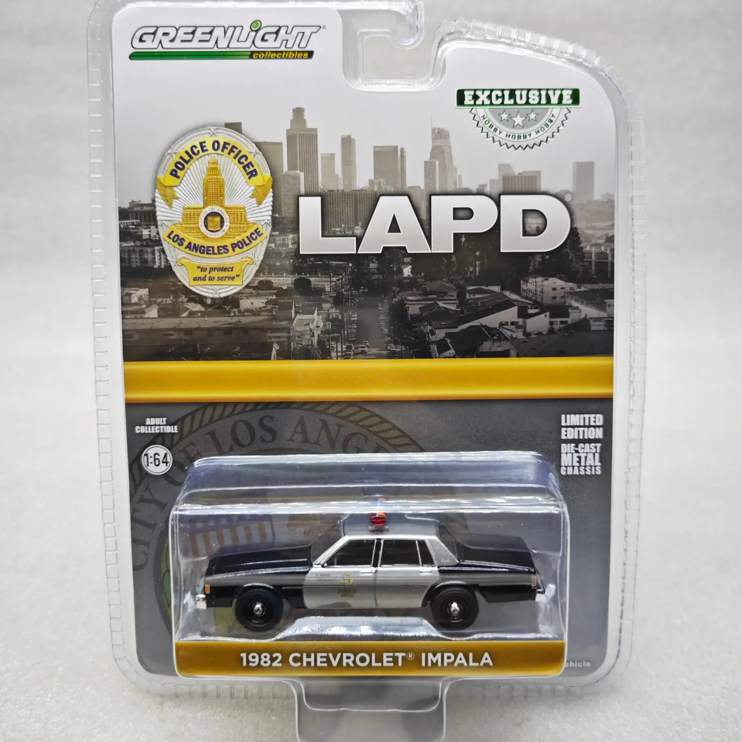 1:64 1982 lmpala High Simulation Diecast Car Metal Alloy Model Car decoration display collection gifts